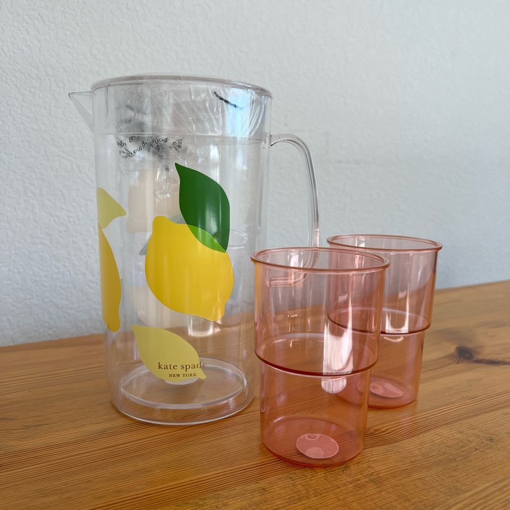 Kate Spade Lemon Pitcher and Set of 2 Cups - Picture 4 of 8